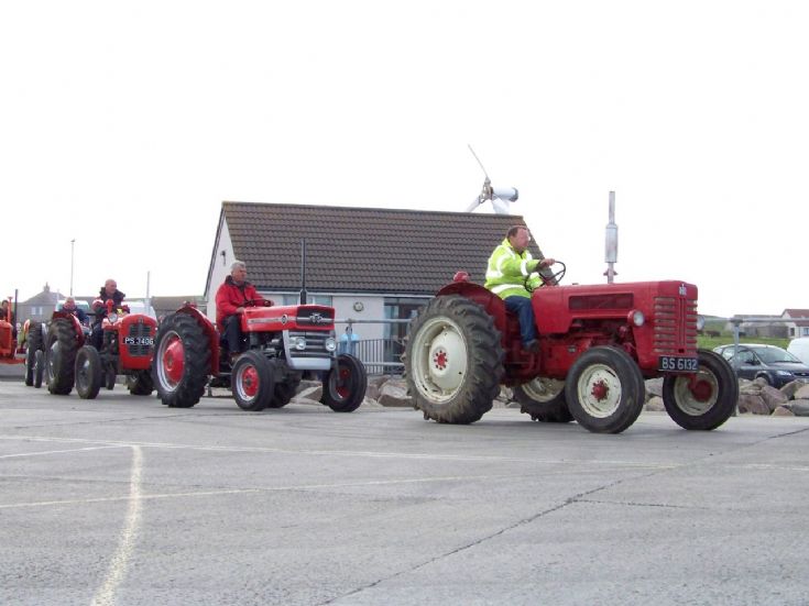 Vintage tractors visit Westray 2009