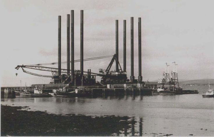 GEM 126 AT Scapa Xmas 1976