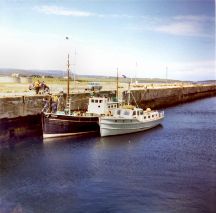 MFV Hamnavoe and the Sea Cadet Launch PLD 4309