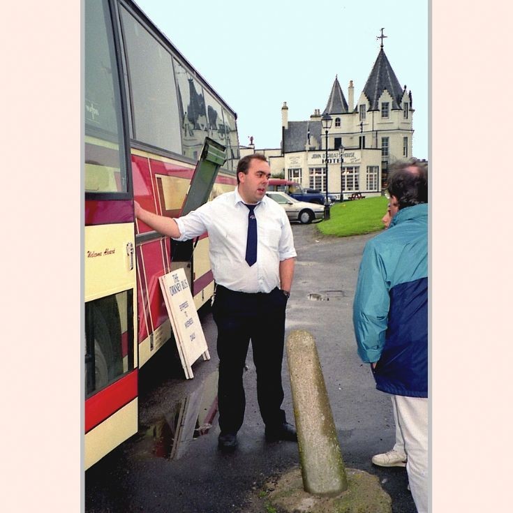 The Orkney Bus