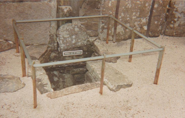 Broch of Gurness well