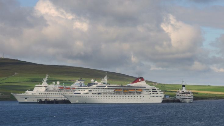 three liners at Hatston pier